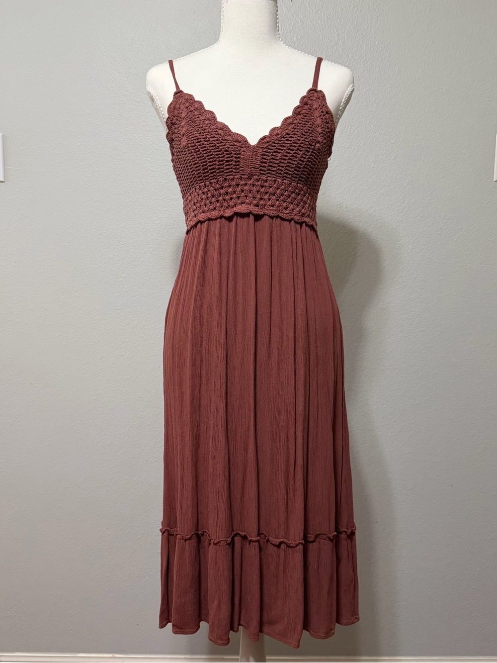 Bohemian Hippie Chic Crotchet Midi Brown Dress XS Tiered Ruffle Hem Festival